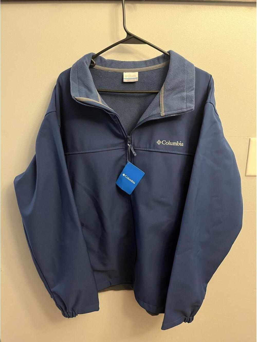 Columbia Sportswear Women's Blue and Navy Jacket